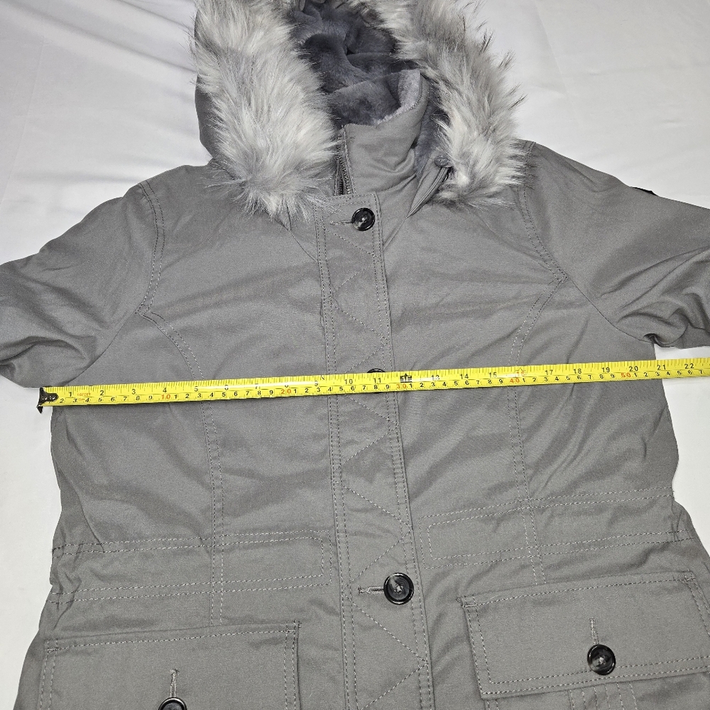 Hollister Women's Gray Jacket/ Parka with Faux Fur Hood Size Large *LIKE NEW* - Picture 11 of 12